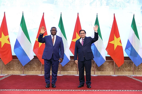 Thủ tướng Phạm Minh Chính hội kiến Tổng thống nước Cộng hòa Sierra Leone